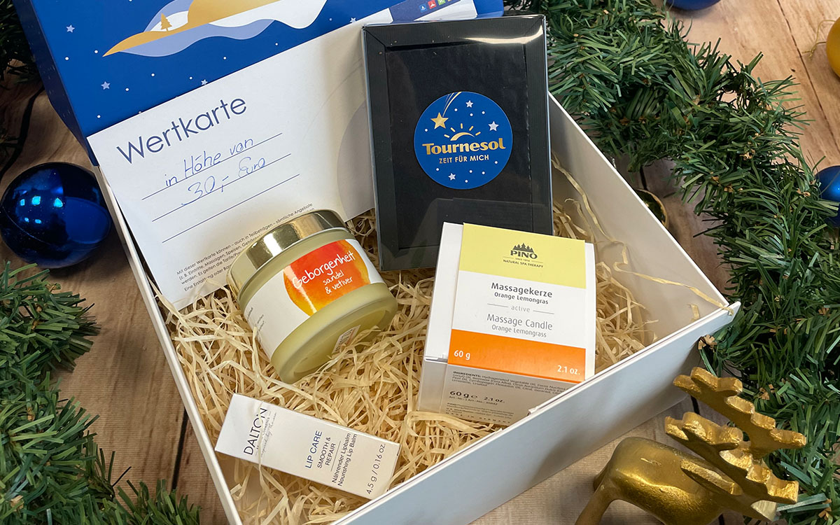 Geschenkbox mit verschiedenen Produkten