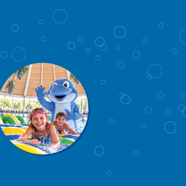 Wasserparcours mit Kindern